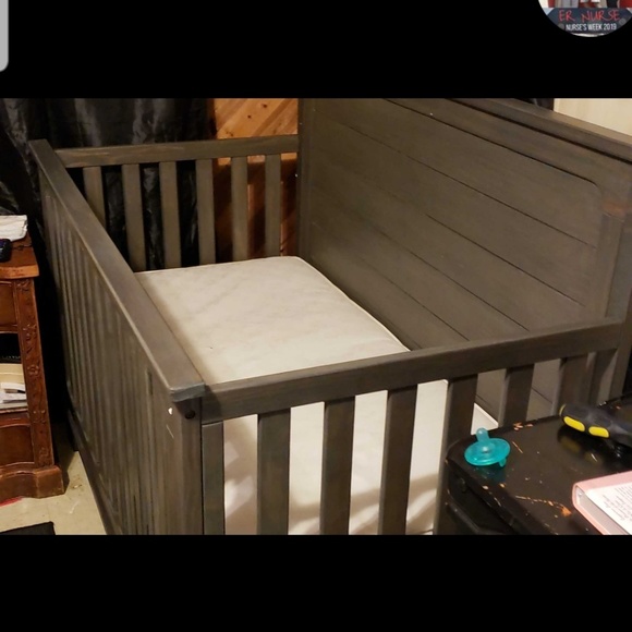 A cribe - Picture 3 of 4